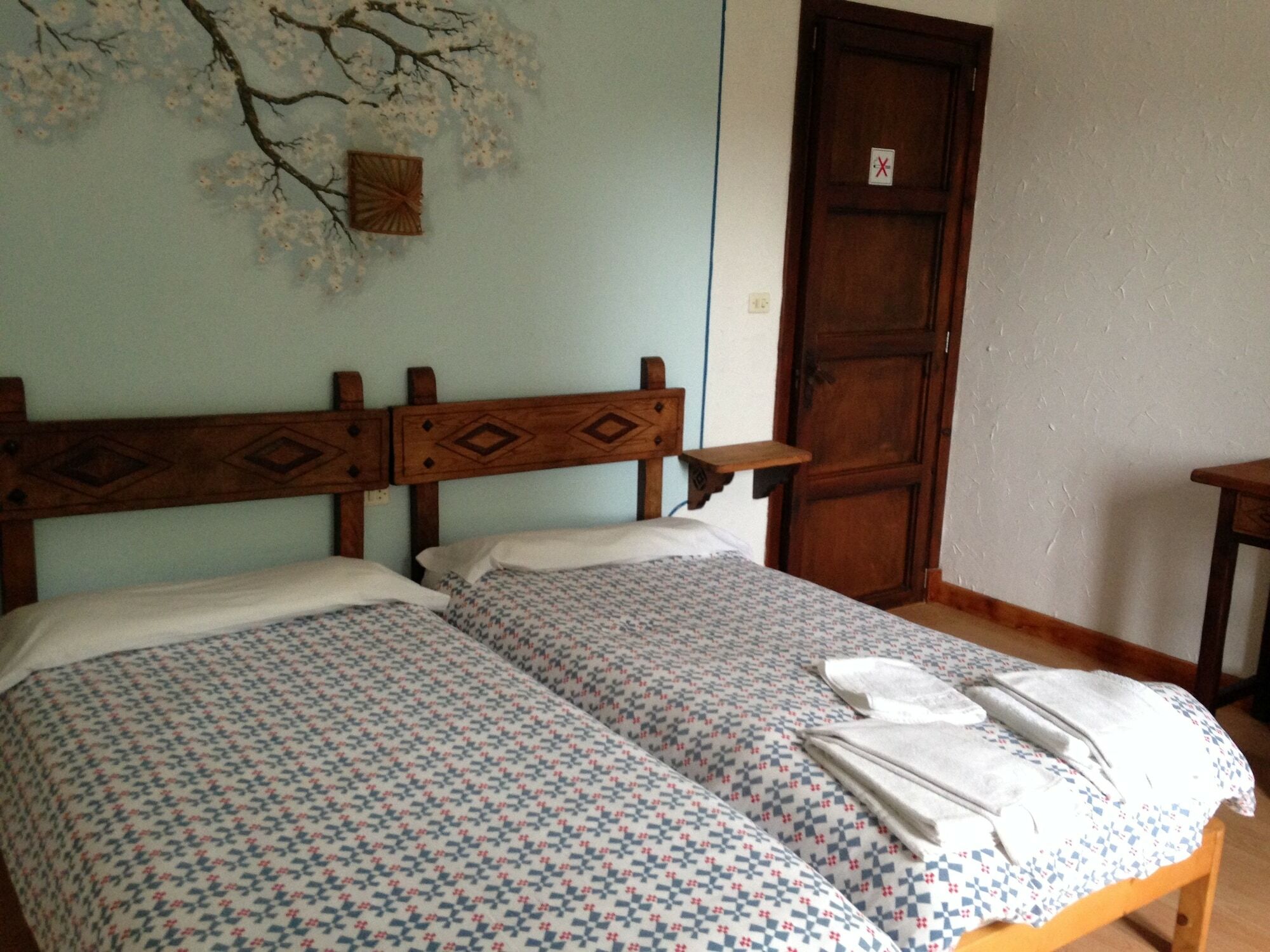 Hostal Residencia San Francisco Portocolom  Extérieur photo
