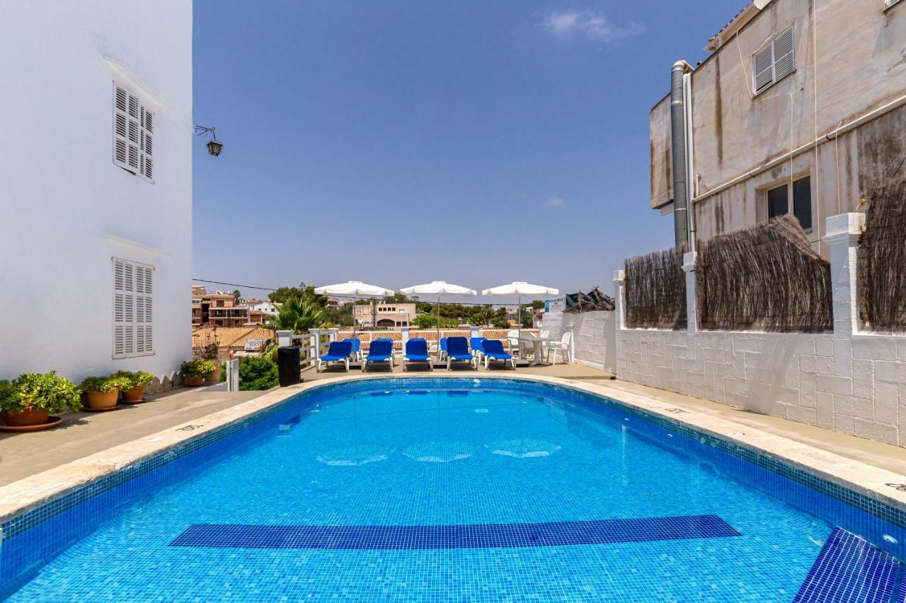 Hostal Residencia San Francisco Portocolom  Extérieur photo